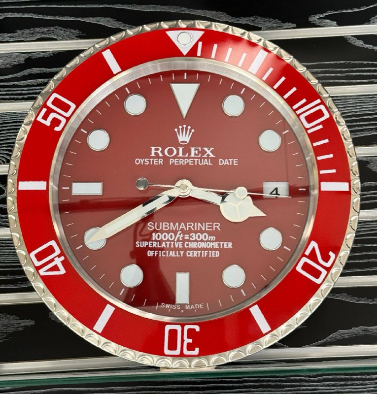 SUBMARINER Iron Man Superior Red Wall Clock