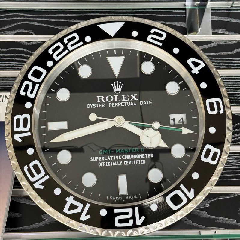 GMT 2 II Superior Black Wall Clock