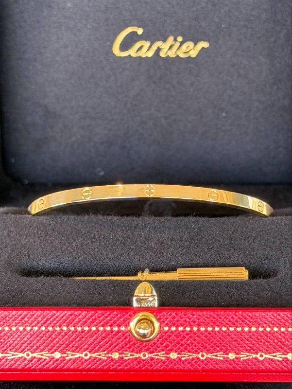 Cartier 18k Gold LOVE Bracelet Small 19