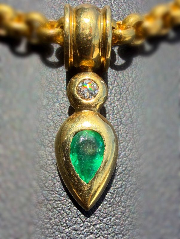 18k Gold Diamond Emerald Pear Charm