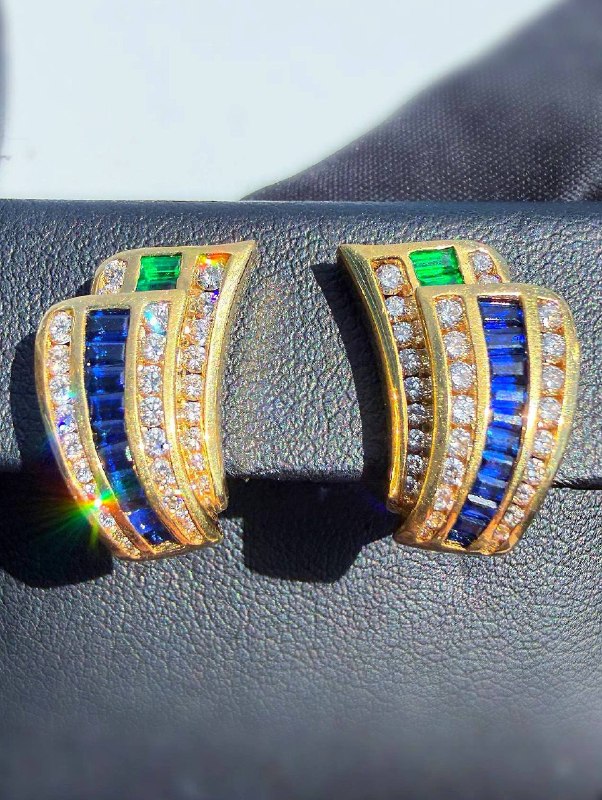 18k Gold Vintage Diamond Sapphire Earrings