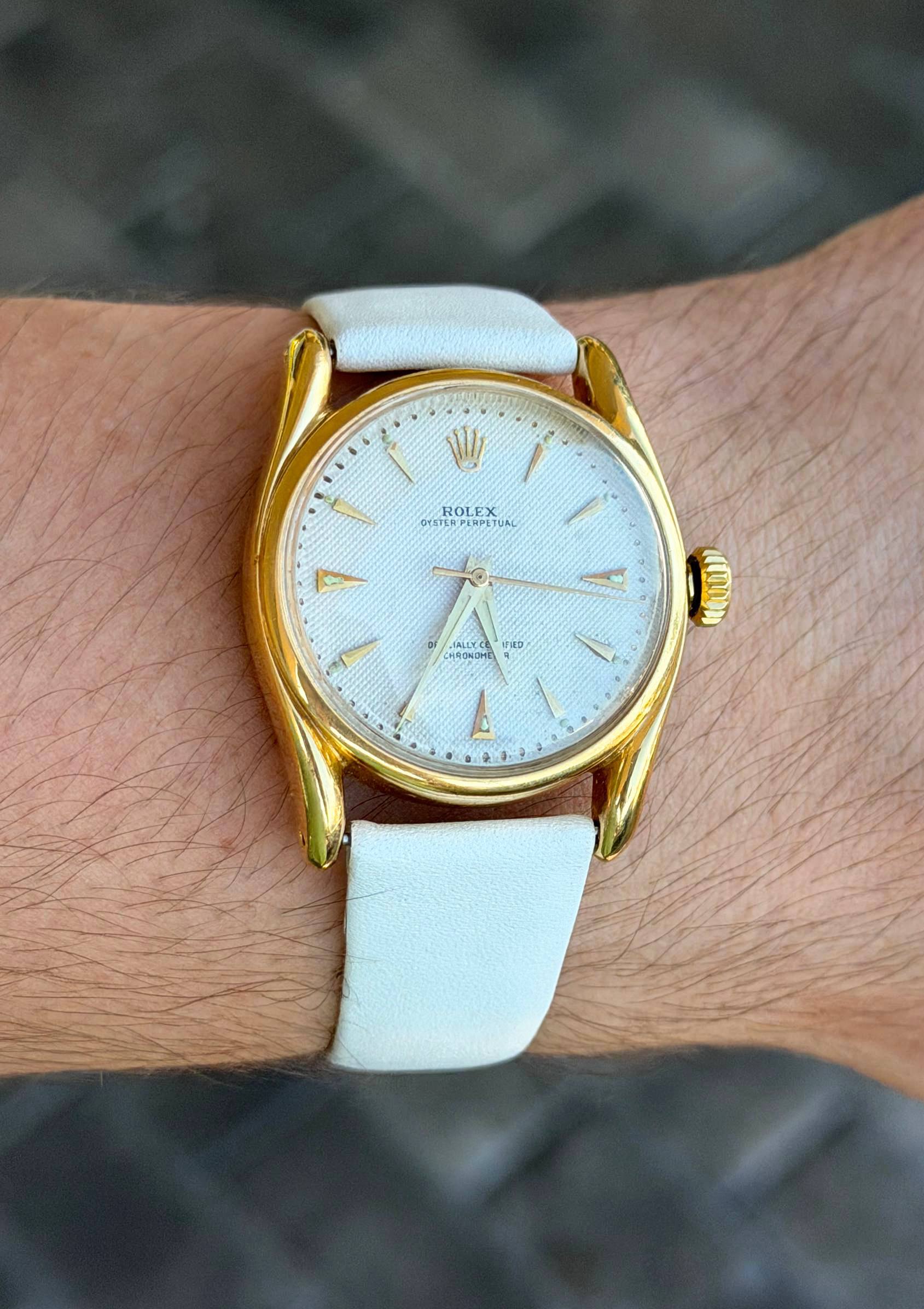 Vintage Rolex Oyster Perpetual 33mm Bombay 6090 White Honeycomb Dial 18k Yellow Gold White Leather Band