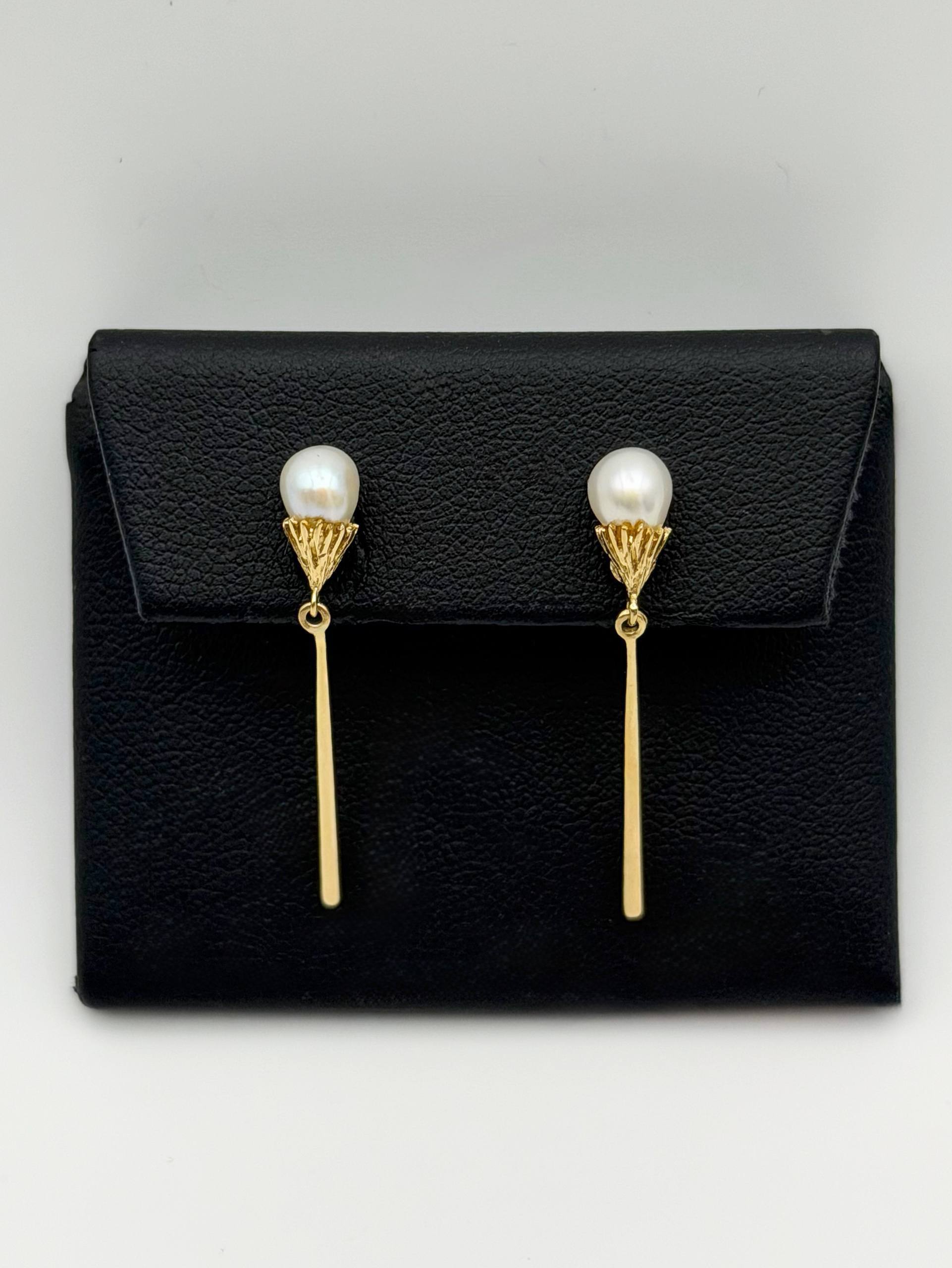 14k Solid Yellow Gold Freshwater Pearl Elegant Classic Drop Earrings