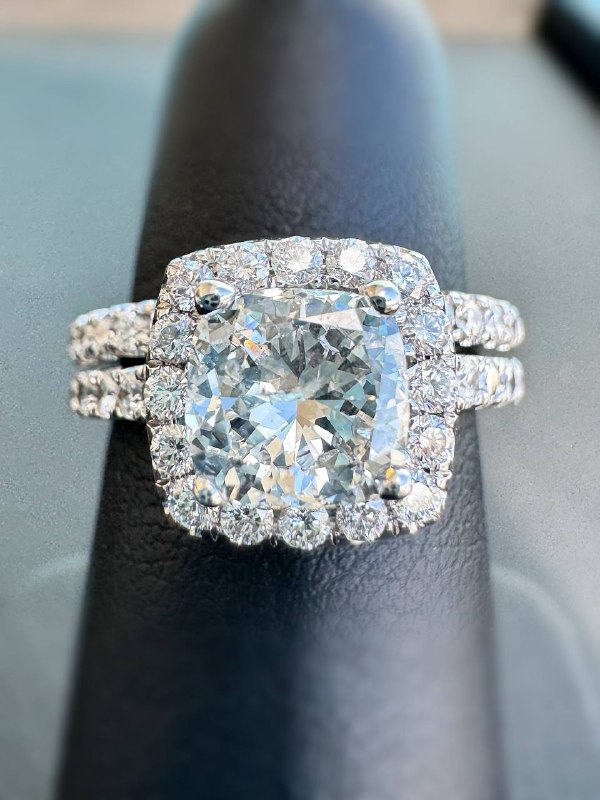EGL certified 14k white gold 2.15CTW Cushion & round cut Diamond Engagement ring sz6