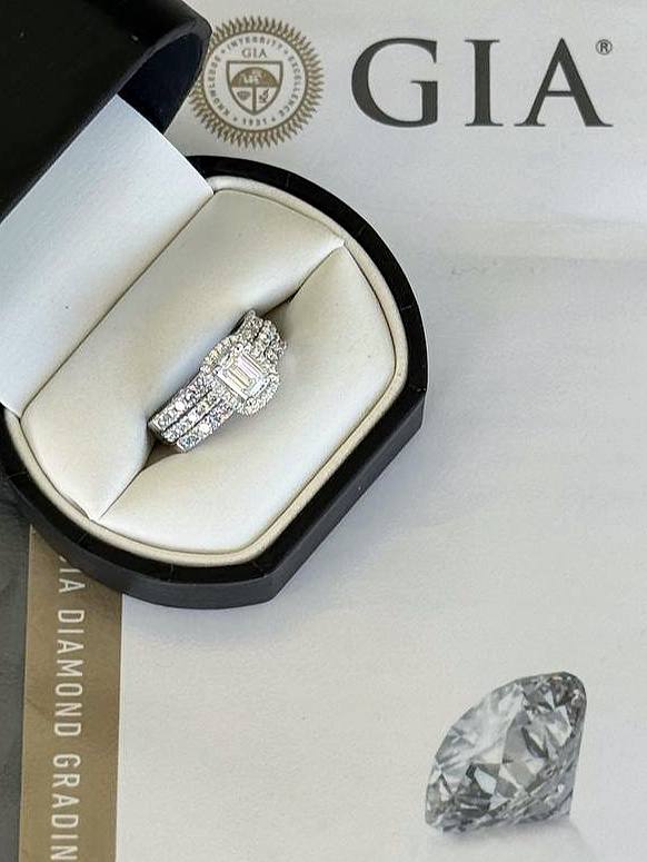 GIA Diamond 14k white gold 2.5CTW Natural Diamond engagement ring Emerald & Round cut sz 6.75