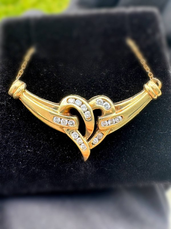 14k solid yellow gold 0.5CTW Natural Diamond Heart Pendant Necklace 18” Chain