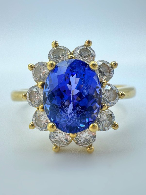 18k yellow gold Vintage 3Ct Oval Tanzanite 1.6CTW Natural Diamond Flower Cluster Ring
