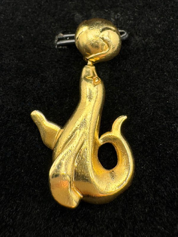 14k solid yellow gold Seal & Ball charm pendant