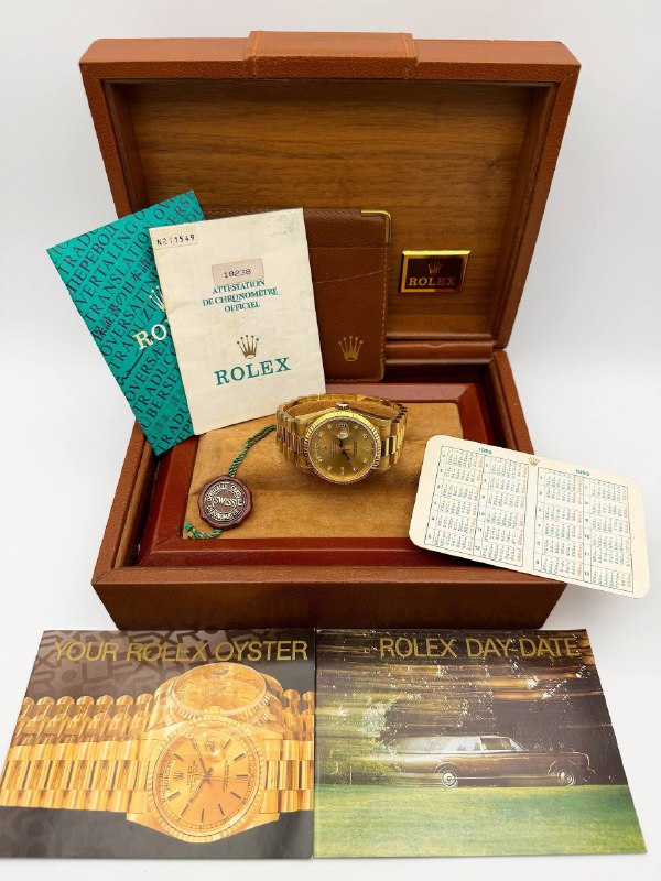 1993 Rolex Day-Date 36mm 18238 Factory Champagne Diamond dial Double Quickset Unpolished Full Set Box Papers Accessories
