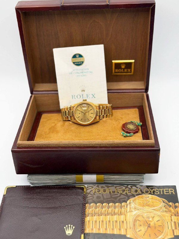 Rolex Day-Date President 18038 Champagne dial 18k solid yellow gold Full Set box & papers