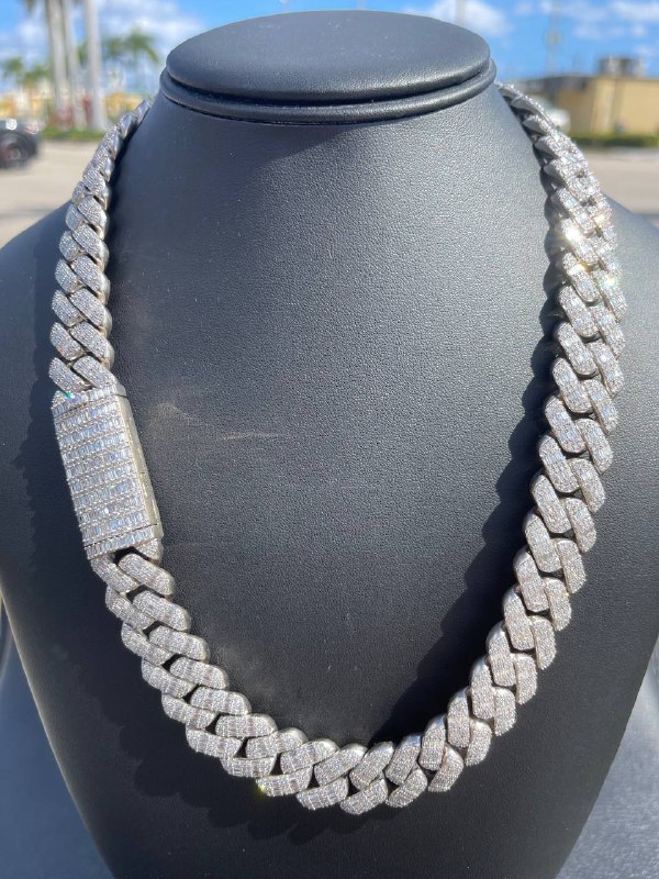 14k solid white gold 40CTW diamond emerald chain 22 inches iced out Miami Cuban link lock