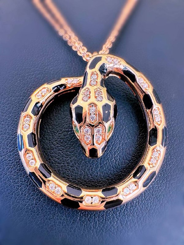 Jewelry 18k solid rose gold 0.2CTW Natural Diamond 0.03CTW Emerald stone Necklace 24” Chain Snake Pendant