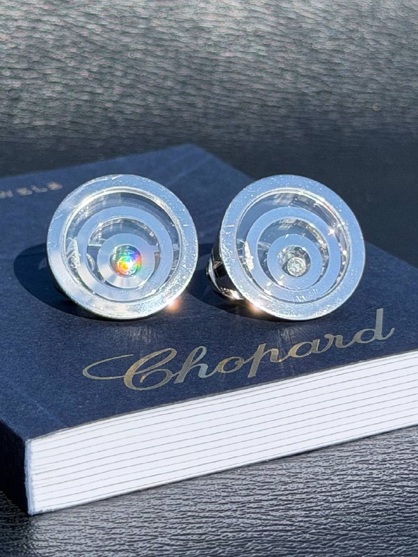CHOPARD 18k solid white gold HAPPY SPIRIT Floating Natural Diamond Ladies Earrings 84/5418-20
